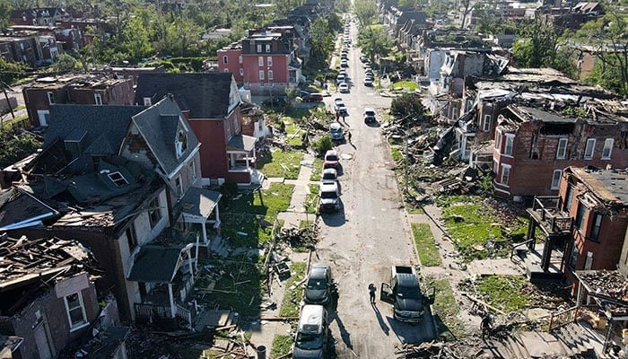 Tornadoes Tear Through Three US States, Leaving Over 25 Dead