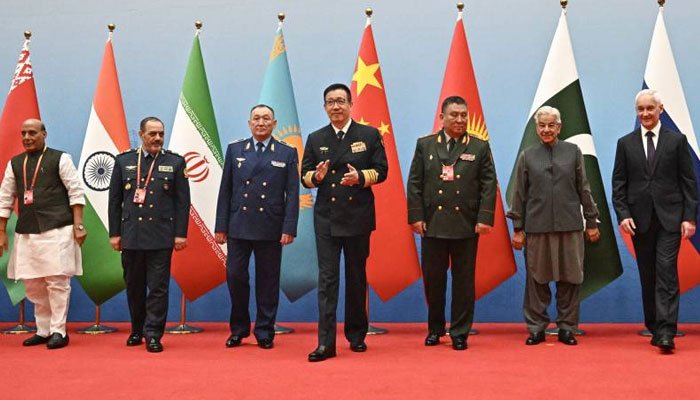 Indian Defence Minister Creates Scene At SCO Summit in China