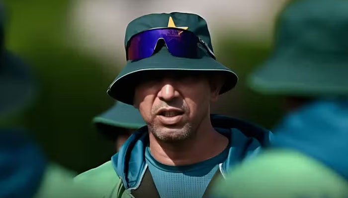 Azhar Mahmood Named Acting Red-Ball Bead Coach