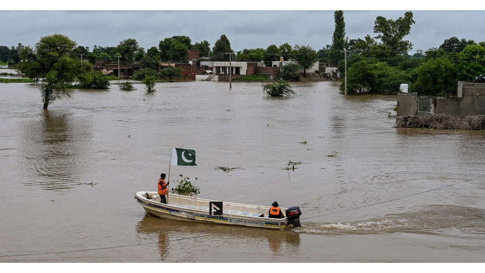 Embankments Destroyed to Save Multan from Floods