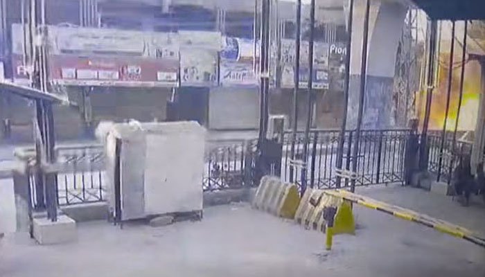 Three Terrorists Killed in Foiled Attack in Peshawar