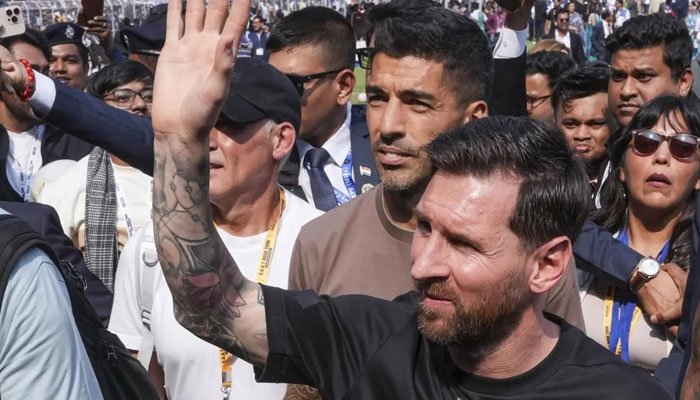 Fans Furious as Messi's Kolkata Visit Lasts Only Minutes