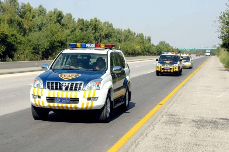Motorway Police Returns Rs 5 Million to Passenger in Honest Recovery