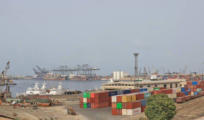 Gulf War Pushes Inflation in Pakistan Toward 17%, Trade Deficit Worsens