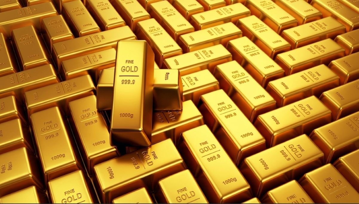 Gold Prices Fall in Pakistan
