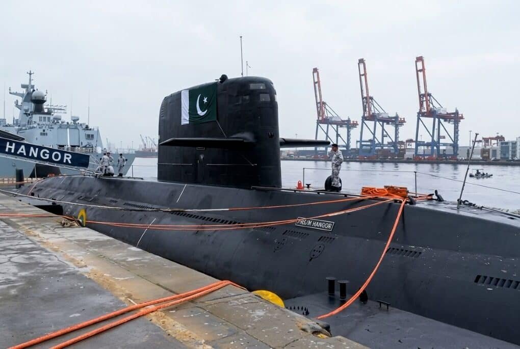 Hangor Submarine